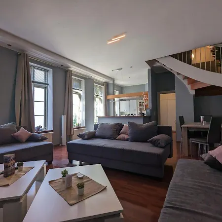 Apartment Zentrum 10 Hh 1og Gr *